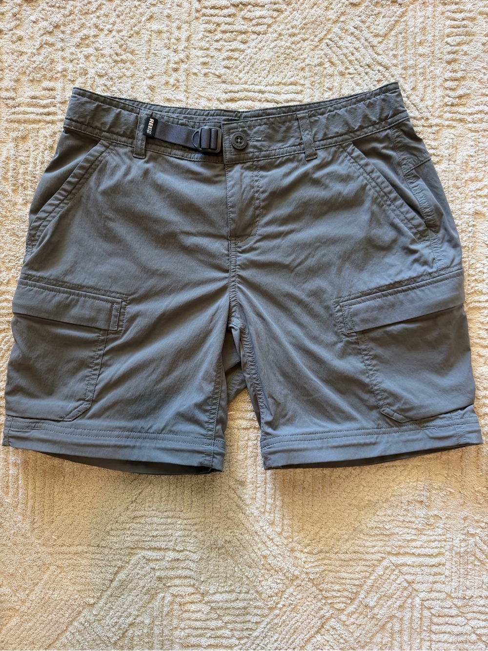 REI Co-op Women’s Relaxed Hiking Cargo Shorts Gray Size 2 Petite Nylon Stretch